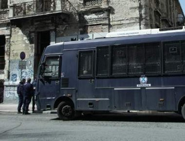 Θεσσαλονίκη: Εκκενώνονται καταλήψεις - Συλλήψεις 13 αλλοδαπών